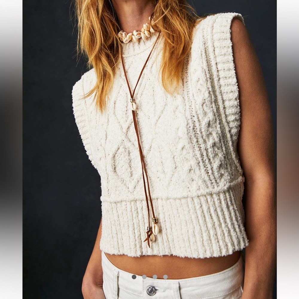 FREE PEOPLE Ivory Rowan Sweater Vest🦙
